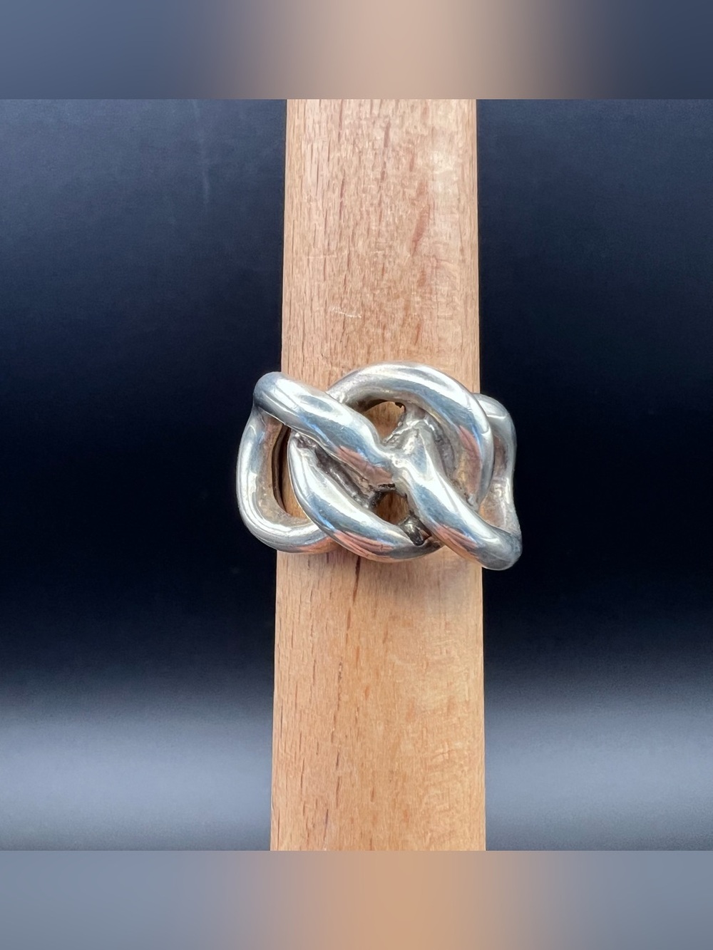 Taxco Modernist Interlocking Knot Ring